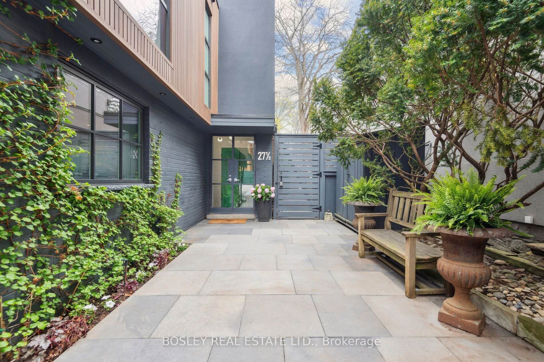 12 Garfield Avenue